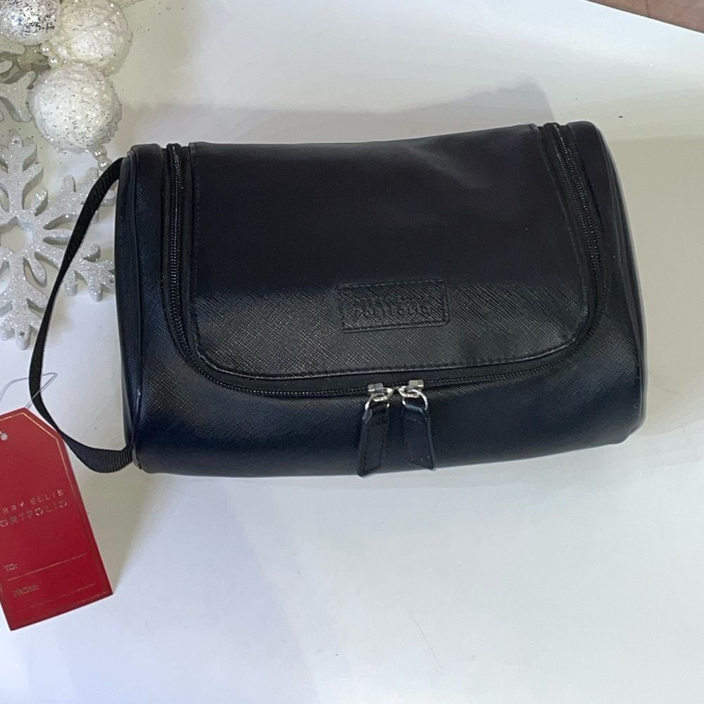 NEW! Perry Ellis Toiletry Bag Black